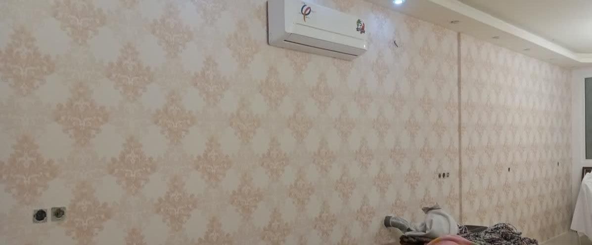 نصاب کاغذدیواری نصب پوستر|خدمات پیشه و مهارت|قم, هنرستان|دیوار
