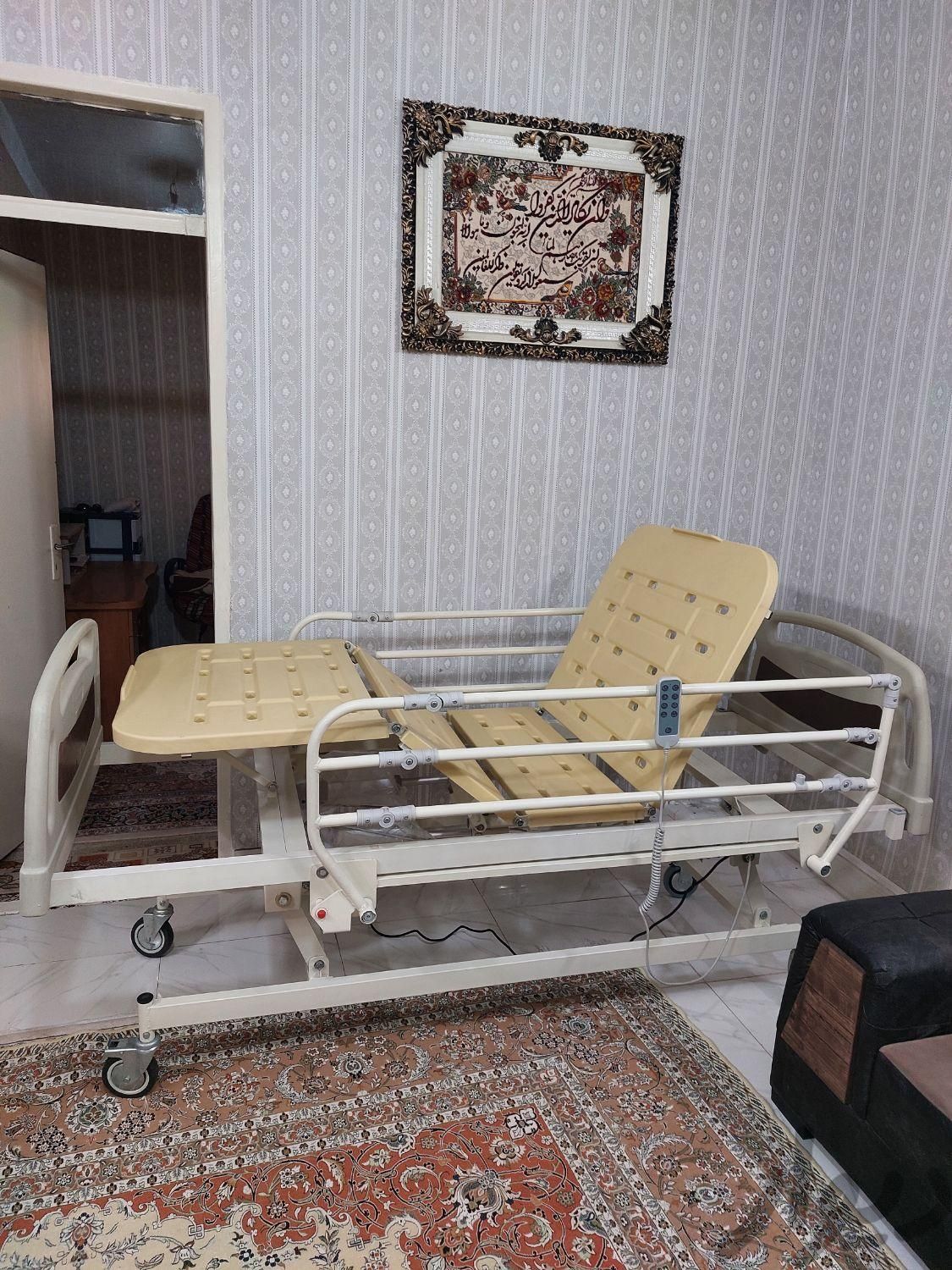 انواع تخت بیمارستانی برقی برای بیمار درمنزل|وسایل آرایشی، بهداشتی و درمانی|تهران, هزارسنگ|دیوار