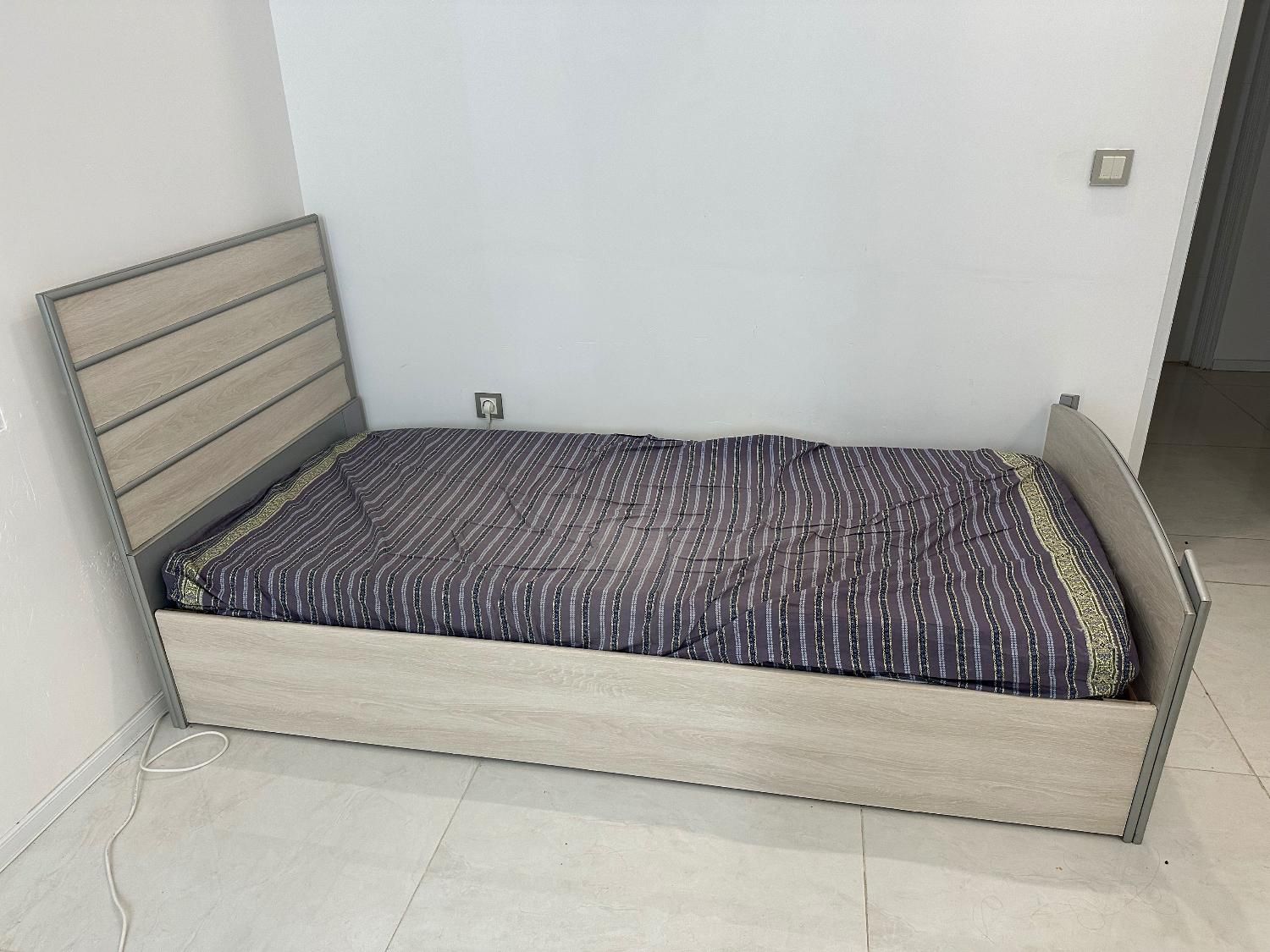 تخت تک نفره MDF|تخت و سرویس خواب|آمل, |دیوار