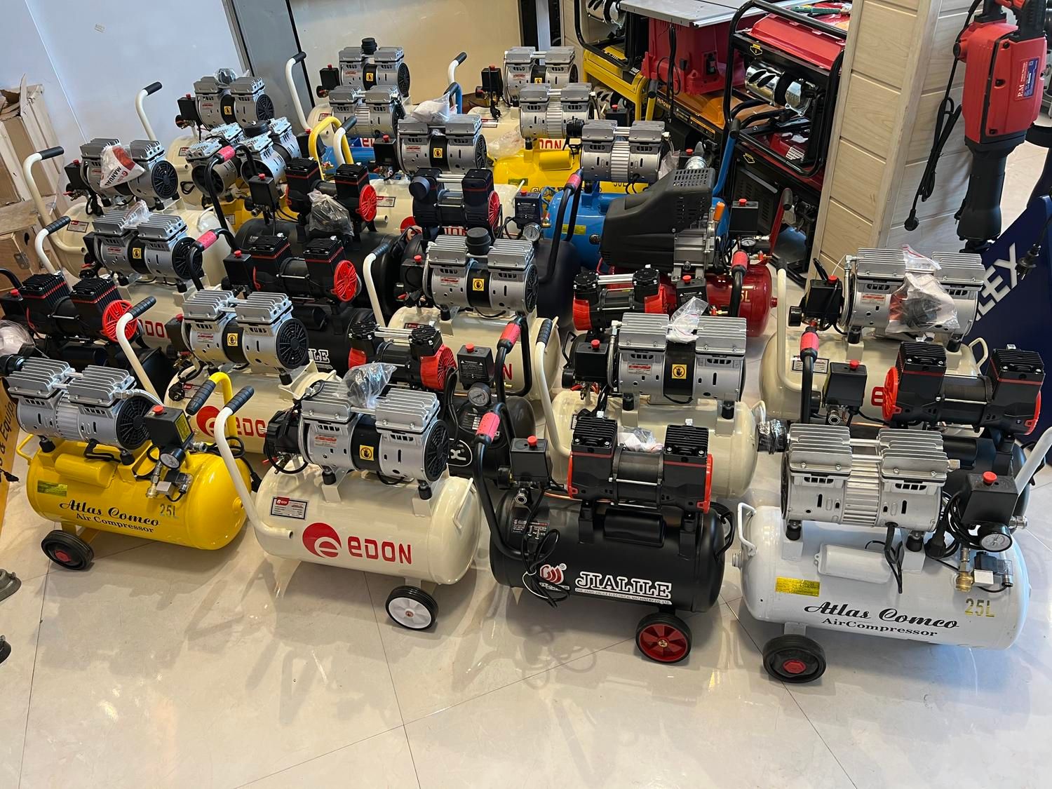 کمپرسورباد پمپ باد کمپرسور باد سایلنت|ماشینآلات صنعتی|مشهد, هنرور|دیوار