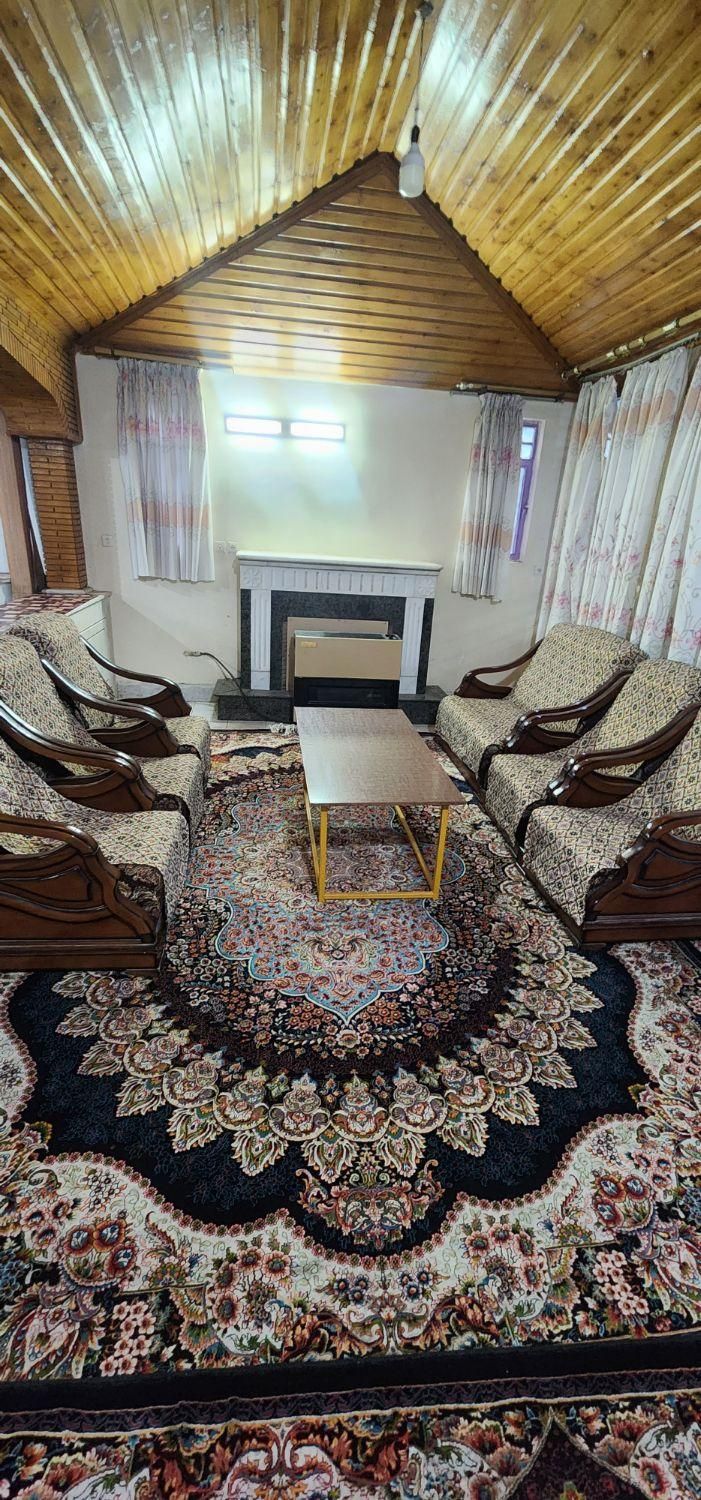اجاره ویلا باغبهادران ۷۰۰متری|اجارهٔ کوتاه‌مدت ویلا و باغ|لنجان, |دیوار