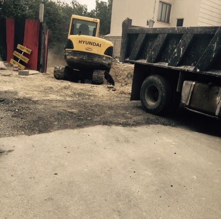 حمل خاک نخاله با نیسان خاور گارگر و بابکت مینی بیل|خدمات حمل و نقل|تهران, اقدسیه|دیوار