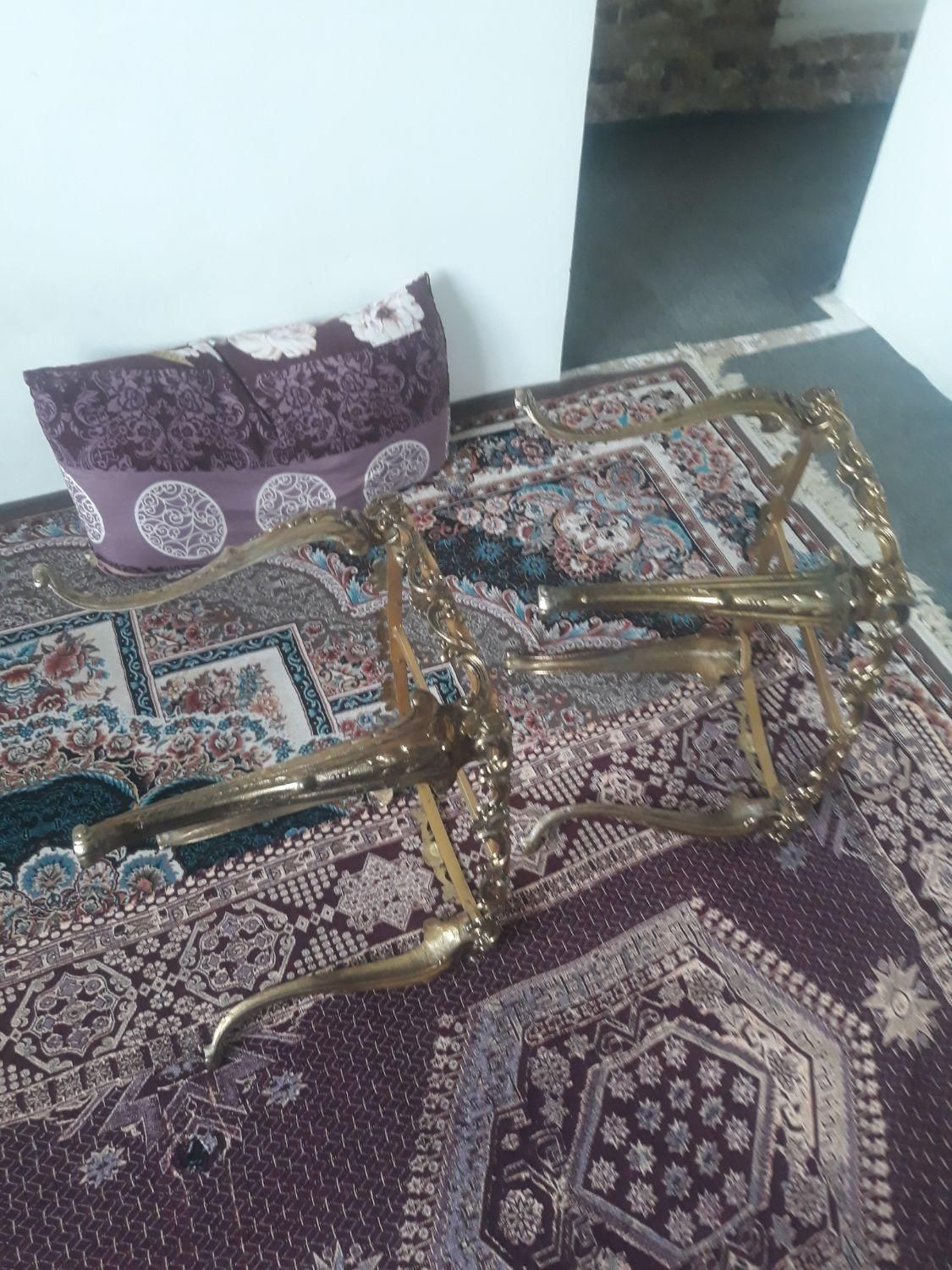 دو عدد میز برنز اصل|مبلمان خانگی و میز عسلی|تبریز, |دیوار