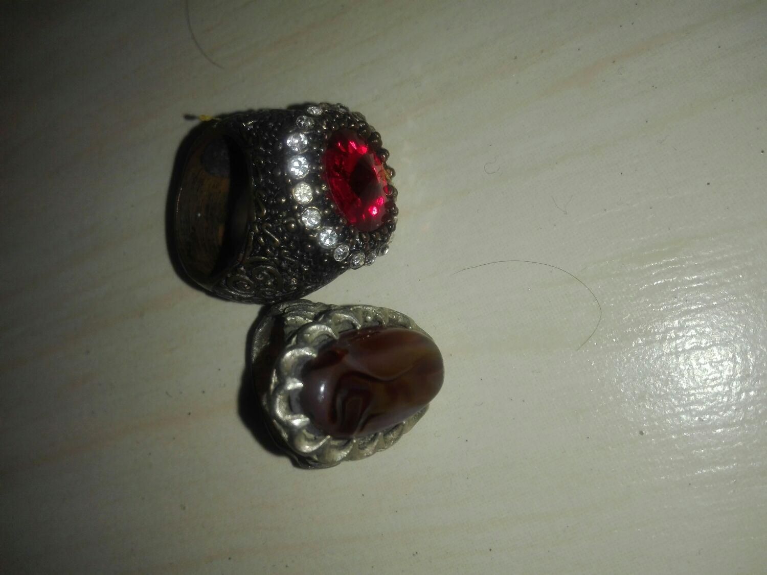 فروش دوعدد اتگشتر مردانه با نگین درشت وقرمز|بدلیجات|ارومیه, |دیوار