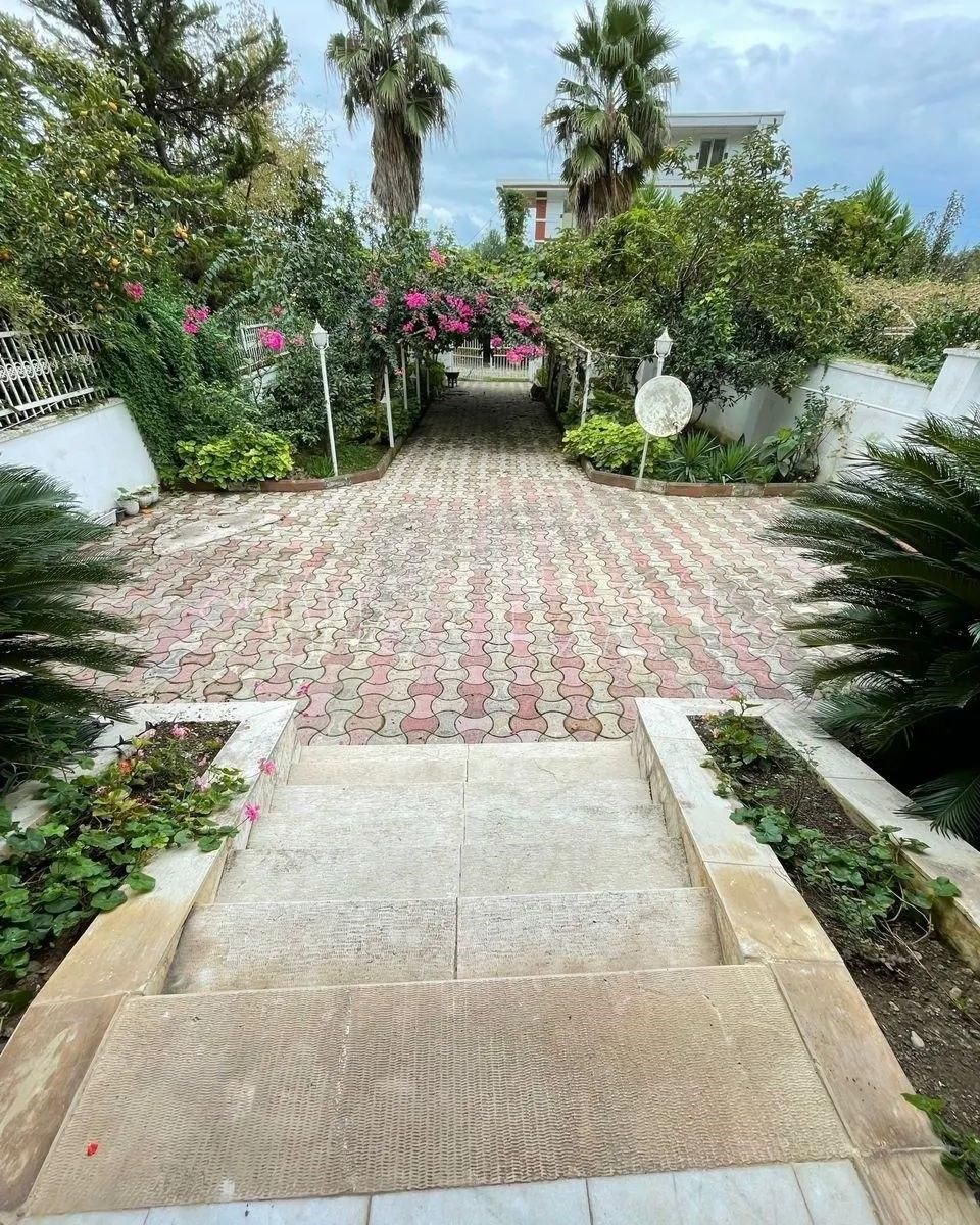 این ویلاباغ نخرید فقط ببینید/300متر چفت جنگل شمال|فروش خانه و ویلا|نور, |دیوار