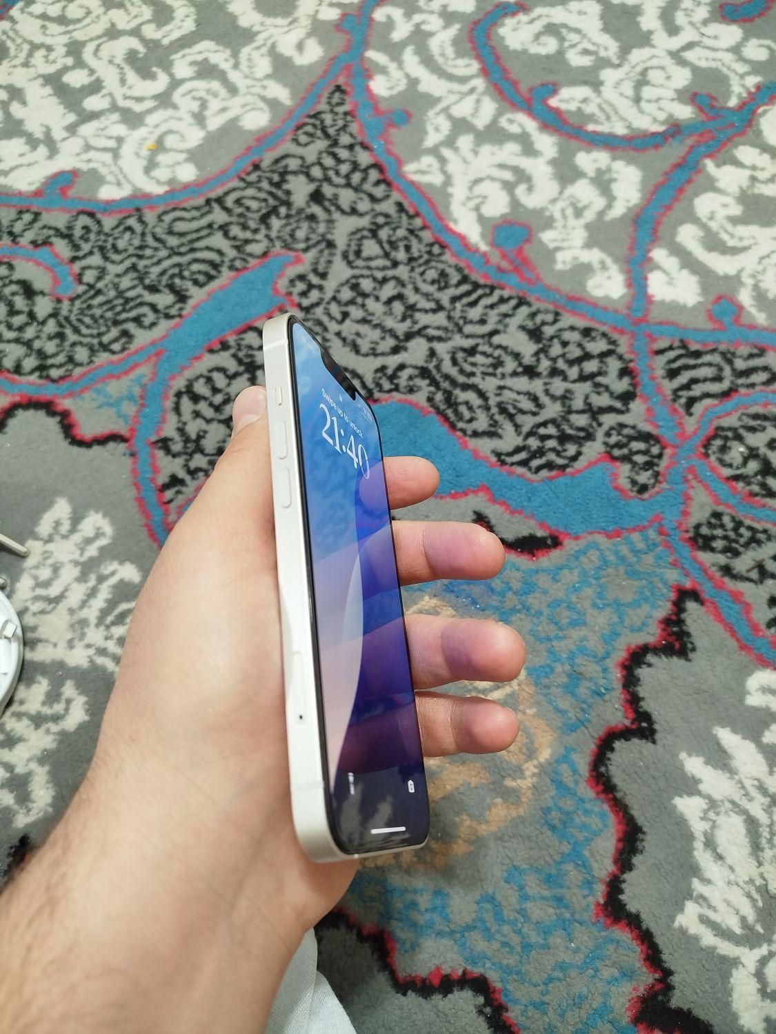 اپل iPhone 13 با حافظهٔ ۱۲۸ گیگابایت|موبایل|تهران, محمودیه|دیوار