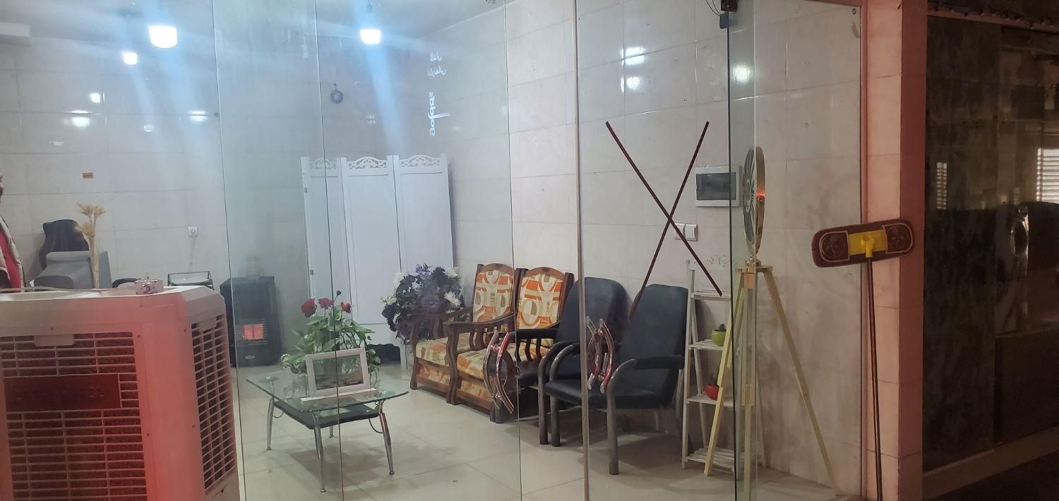 مغازه ۲۵متری|فروش مغازه و غرفه|اصفهان, برازنده|دیوار