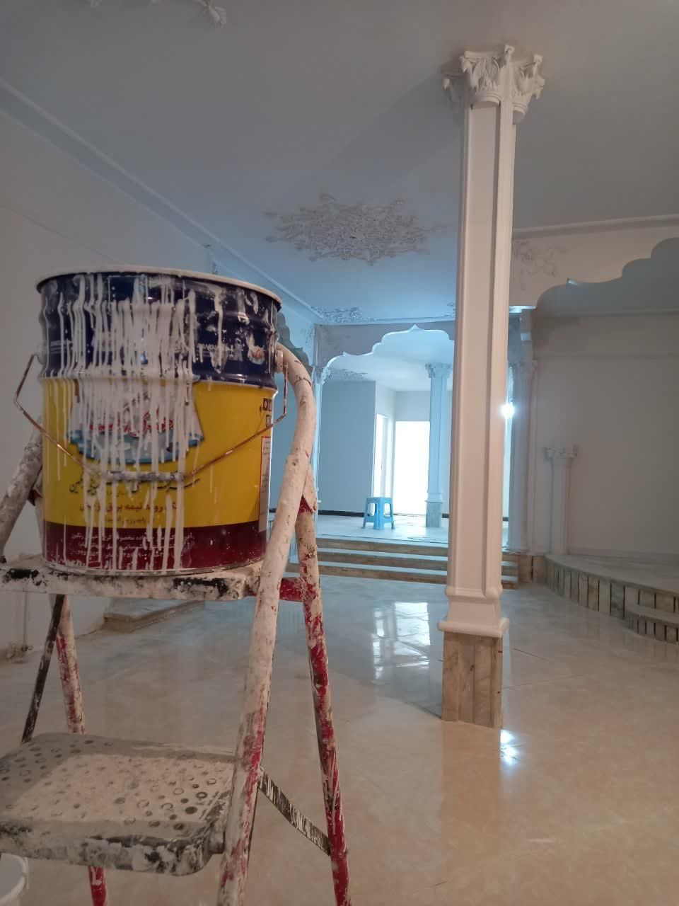 نقاش،نقاشی ساختمان.ایزوگام .گچکاری.کاشی|خدمات پیشه و مهارت|کرج, باغستان|دیوار