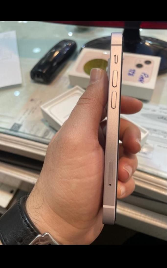 اپل iPhone 13 mini با حافظهٔ ۱۲۸ گیگابایت|موبایل|تهران, قلمستان|دیوار
