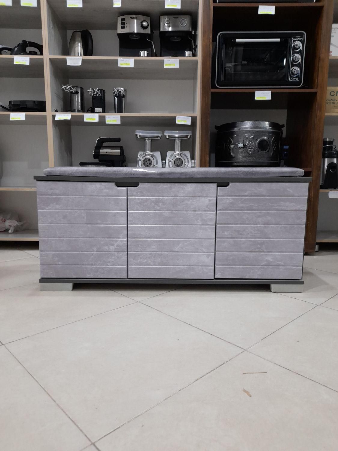 جاکفشی نشیمن دار ۳ درب اثاث مارکت|جاکفشی، کمد، دراور|سیرجان, |دیوار