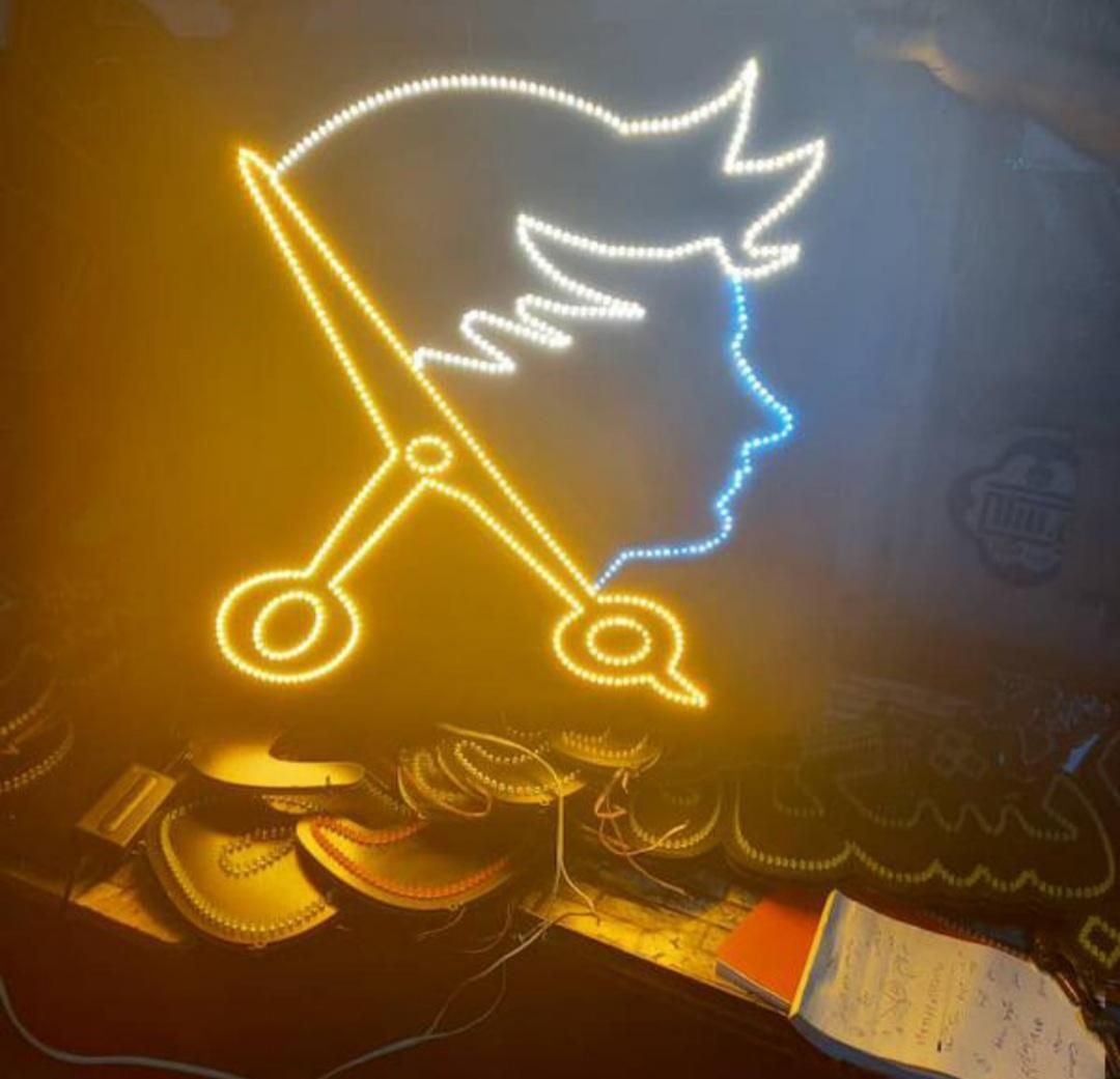 تابلو ال ای دی پیرایش قیچی طرح رخ|فروشگاه و مغازه|مشهد, پنجتن|دیوار