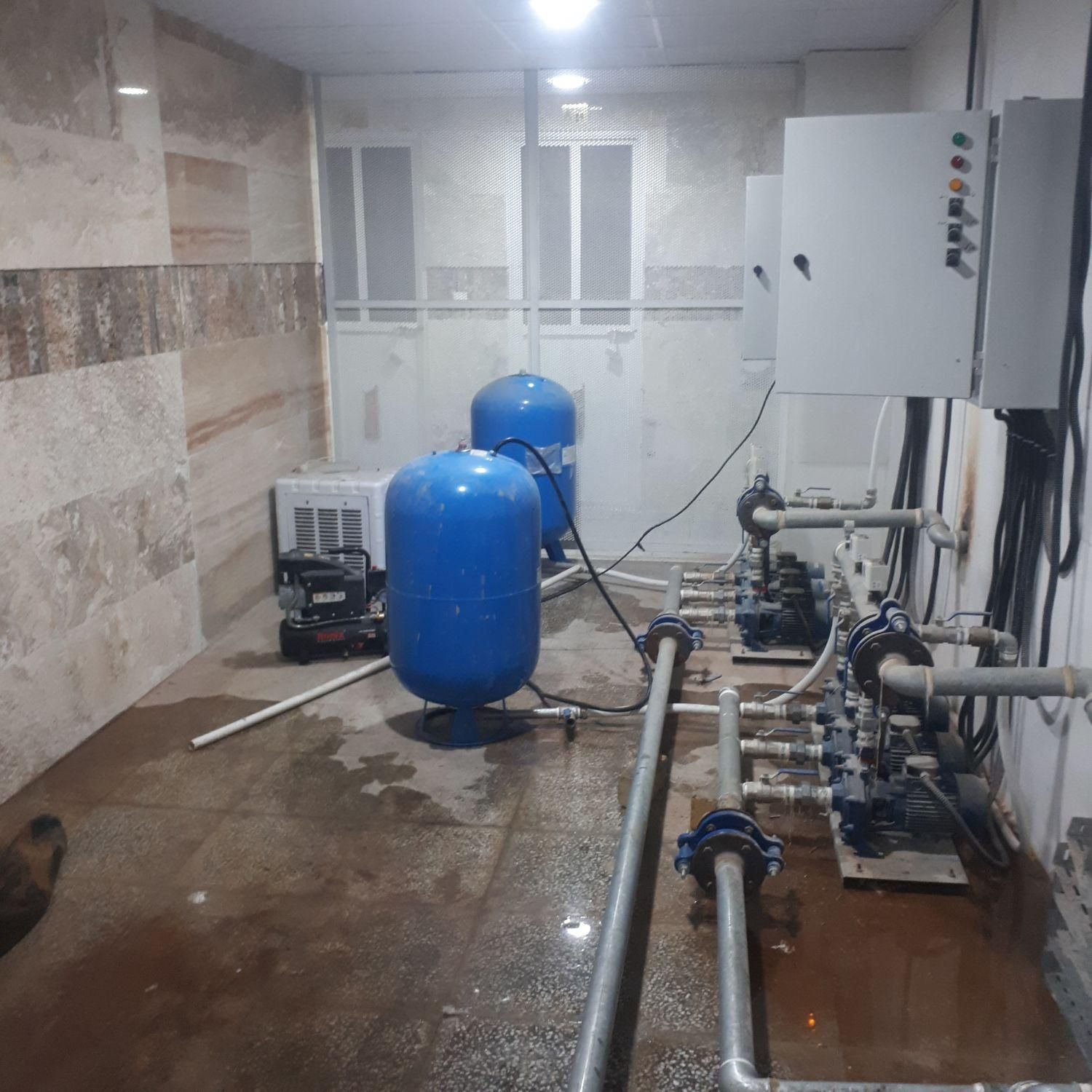 نصب وتعمیرات (تخصصی)پمپ اب وتابلو برق|خدمات پیشه و مهارت|شیراز, عادل آباد|دیوار