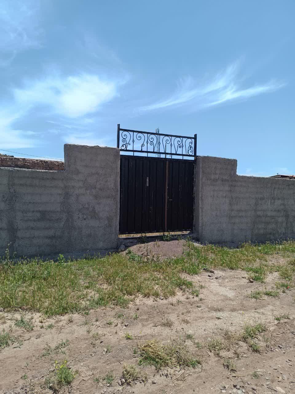 چهاردیواری ۳۷۵متری مسکونی((شهرک اروس آباد))|فروش زمین و ملک کلنگی|قزوین, |دیوار