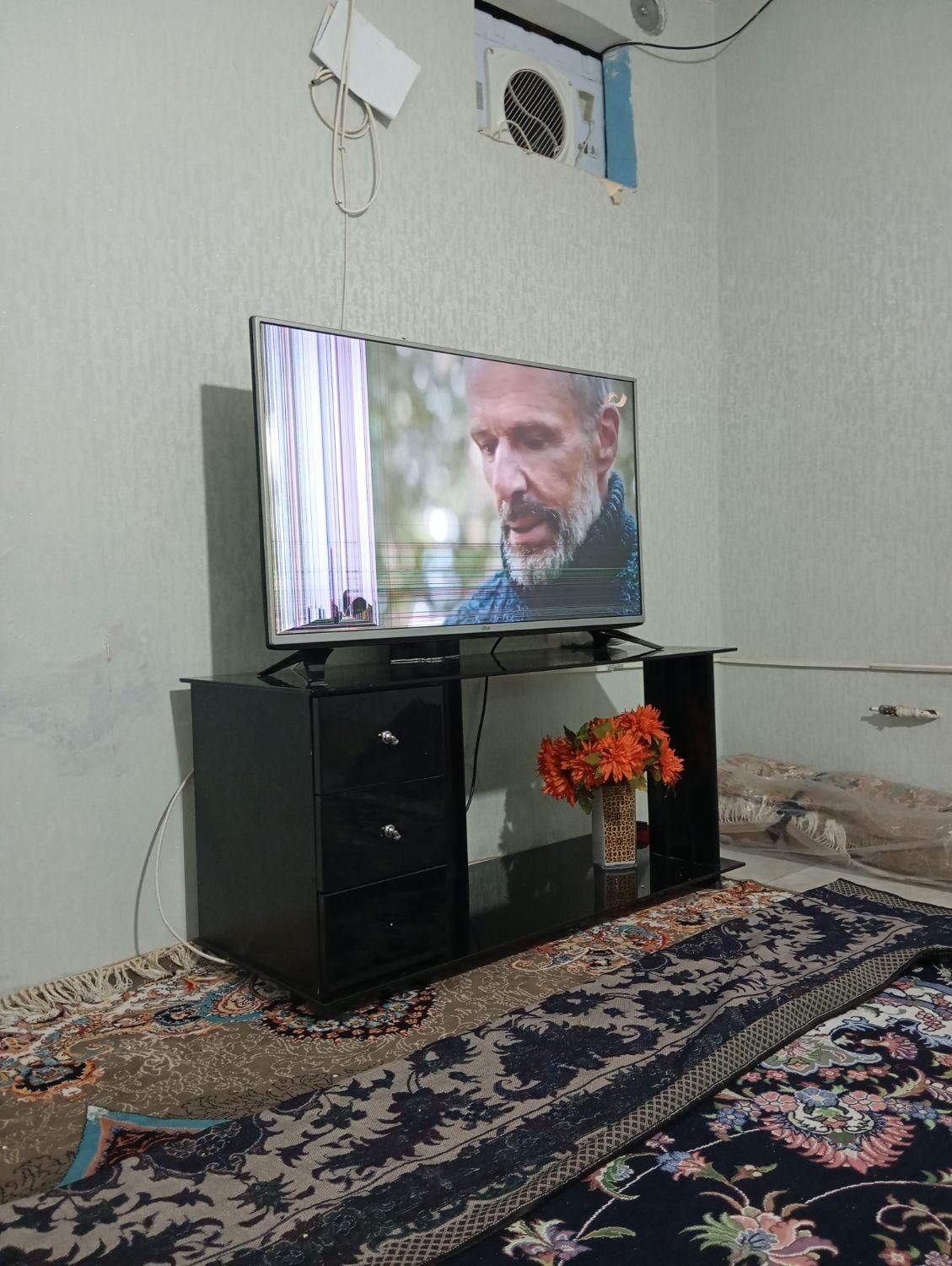 تلویزیون ال جی 44انج دیجیتال دار|تلویزیون و پروژکتور|تهران, گمرک|دیوار