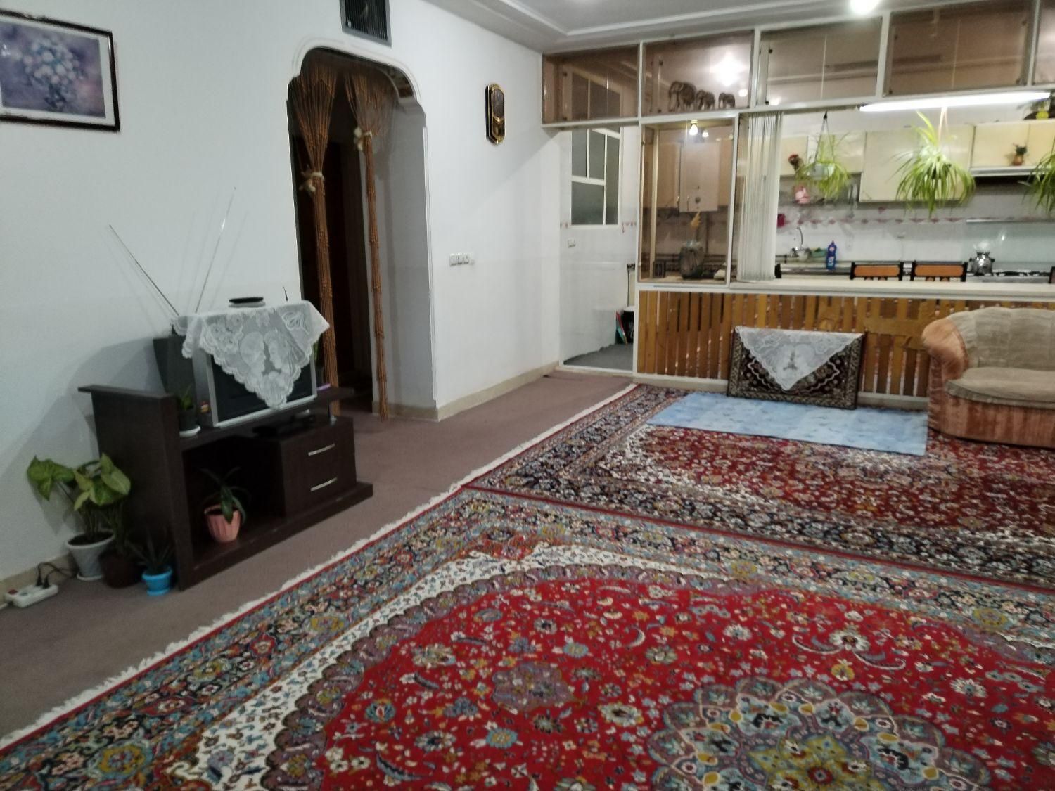 اجاره روزانه/هفتگی/ماهانه آپارتمان ۱۷۰ متری|اجارهٔ کوتاه‌مدت آپارتمان و سوئیت|شهرکرد, |دیوار