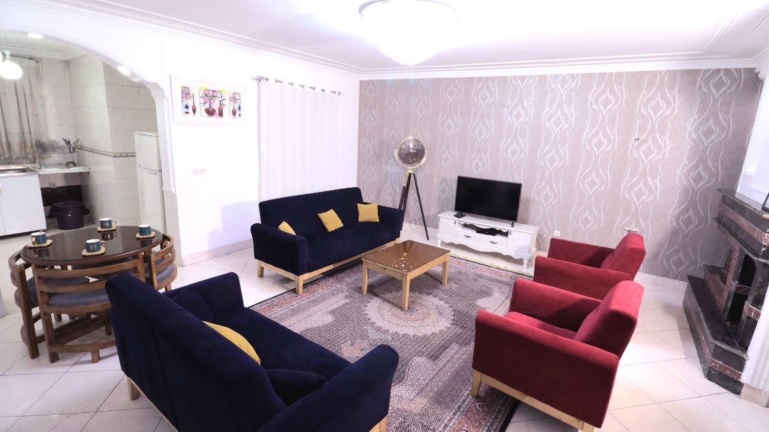 آپارتمان مبله مرکز معالی آباد|اجارهٔ کوتاه‌مدت آپارتمان و سوئیت|شیراز, معالی‌آباد|دیوار