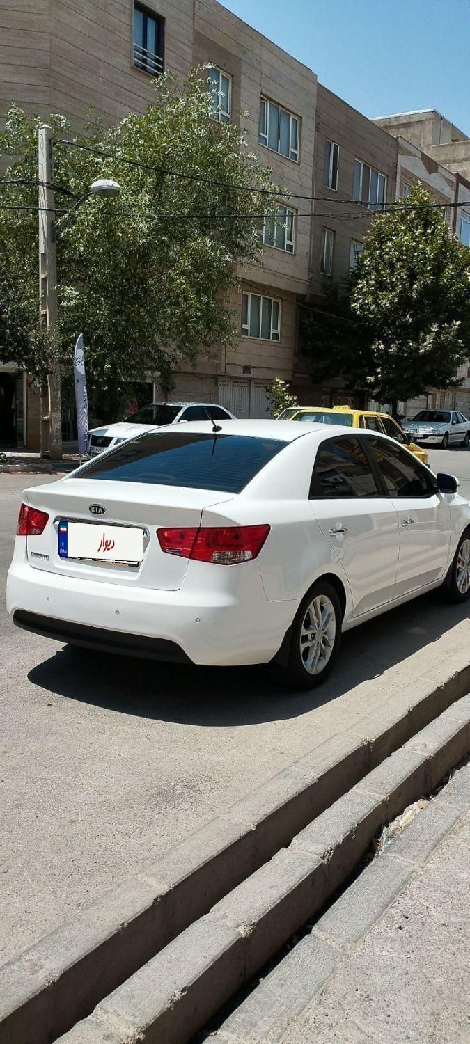 سراتو ۲۰۰۰ اتومات  آپشنال معاوضه با ماشین سبک تر|خودرو سواری و وانت|قزوین, |دیوار