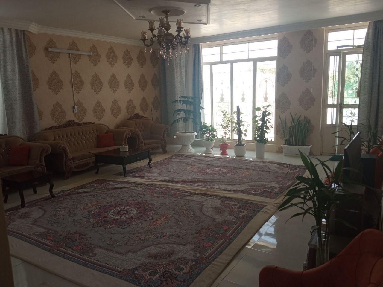 باغ ویلا همراه استخر اب گرم|اجارهٔ کوتاه‌مدت ویلا و باغ|مشهد, توس (بلوار توس)|دیوار