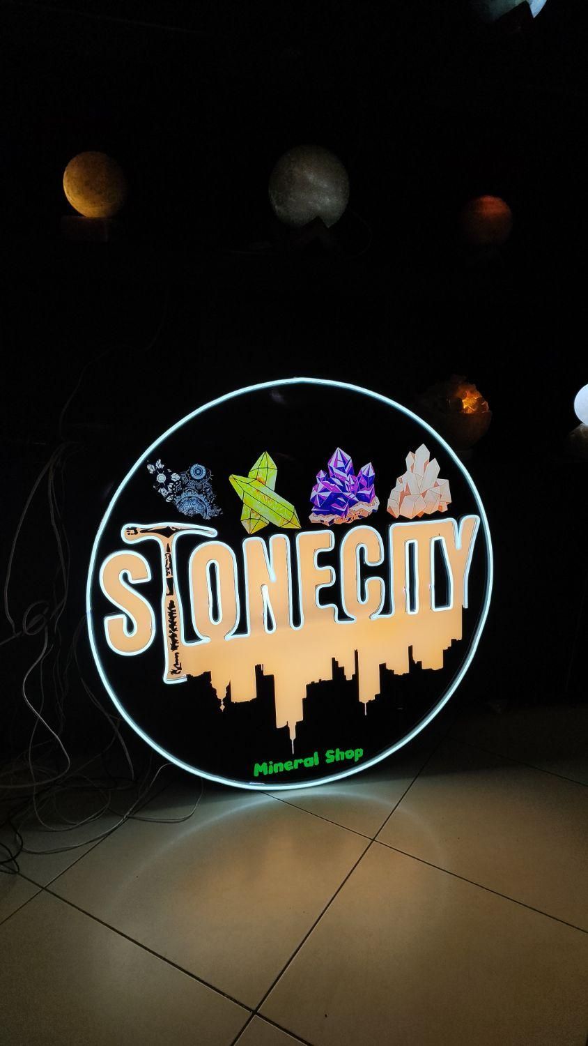 تابلوساز و نصاب چنلیوم کامپوزیت نئون LED تابلوسازی|خدمات پیشه و مهارت|مشهد, هنرور|دیوار