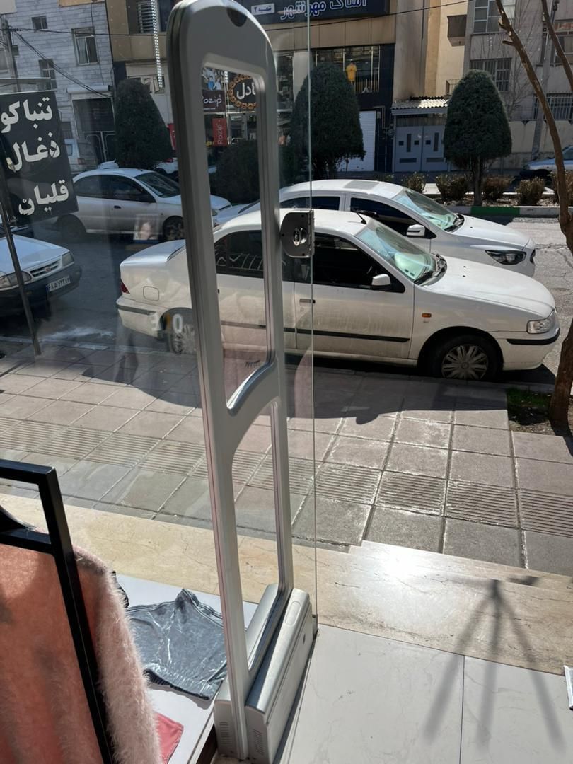 گیت کفش بندلنیارددزدگیرداروخانه فروشگاهی.اهن ربا|فروشگاه و مغازه|کرج, شهرک اوج|دیوار