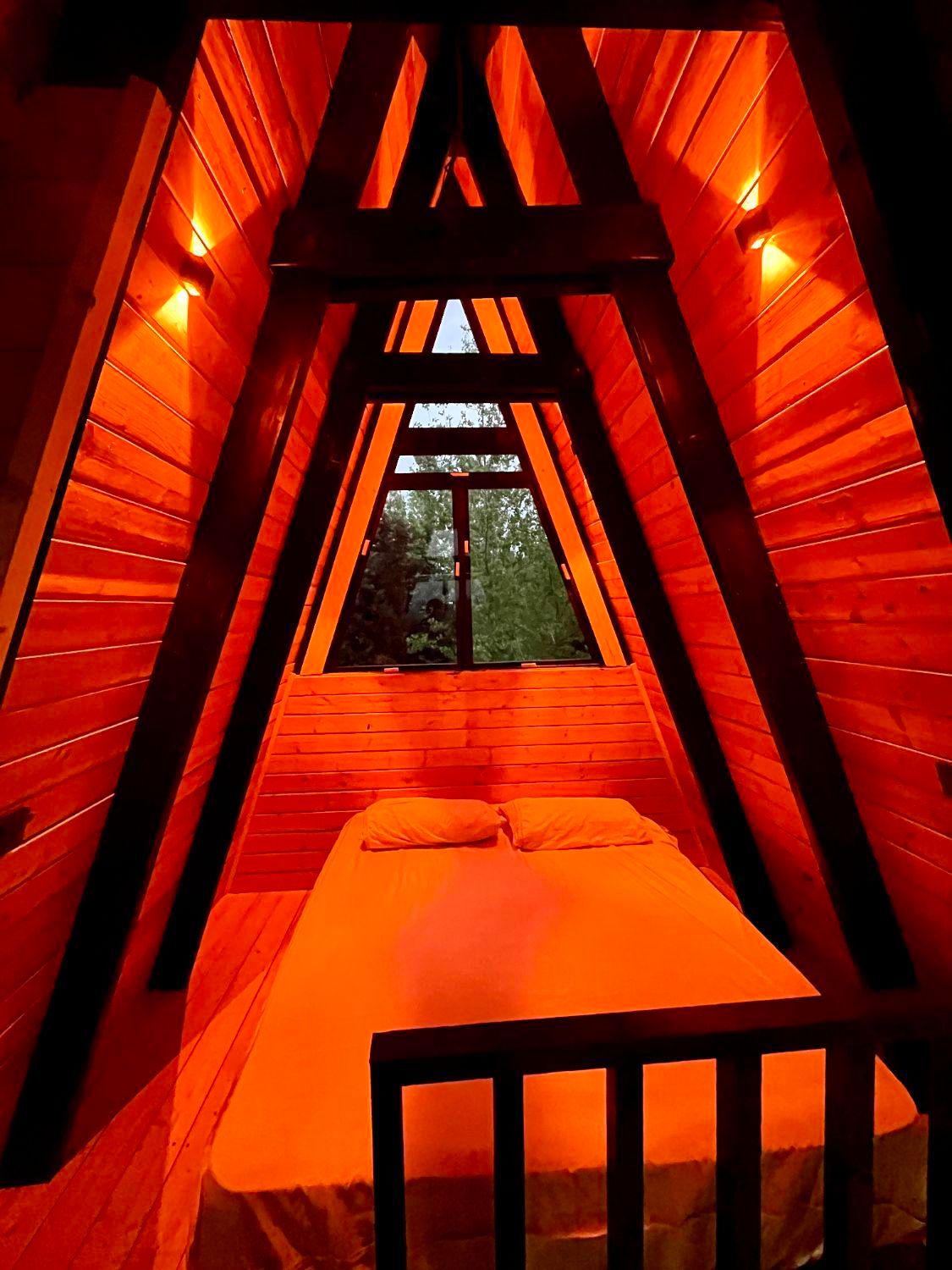 اجاره کلبه سوئیسی (ویلا باغ) فرح اباد|اجارهٔ کوتاه‌مدت ویلا و باغ|فرح آباد, |دیوار