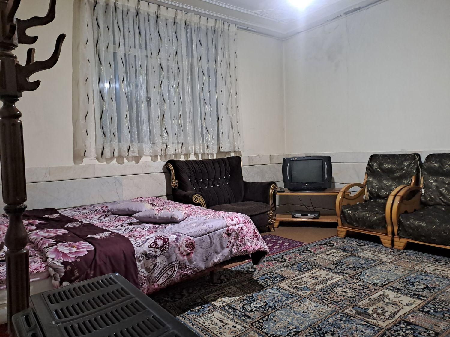 اجاره سوئیت و خانه مبله در باغبهادران،باغبادران|اجارهٔ کوتاه‌مدت آپارتمان و سوئیت|لنجان, |دیوار