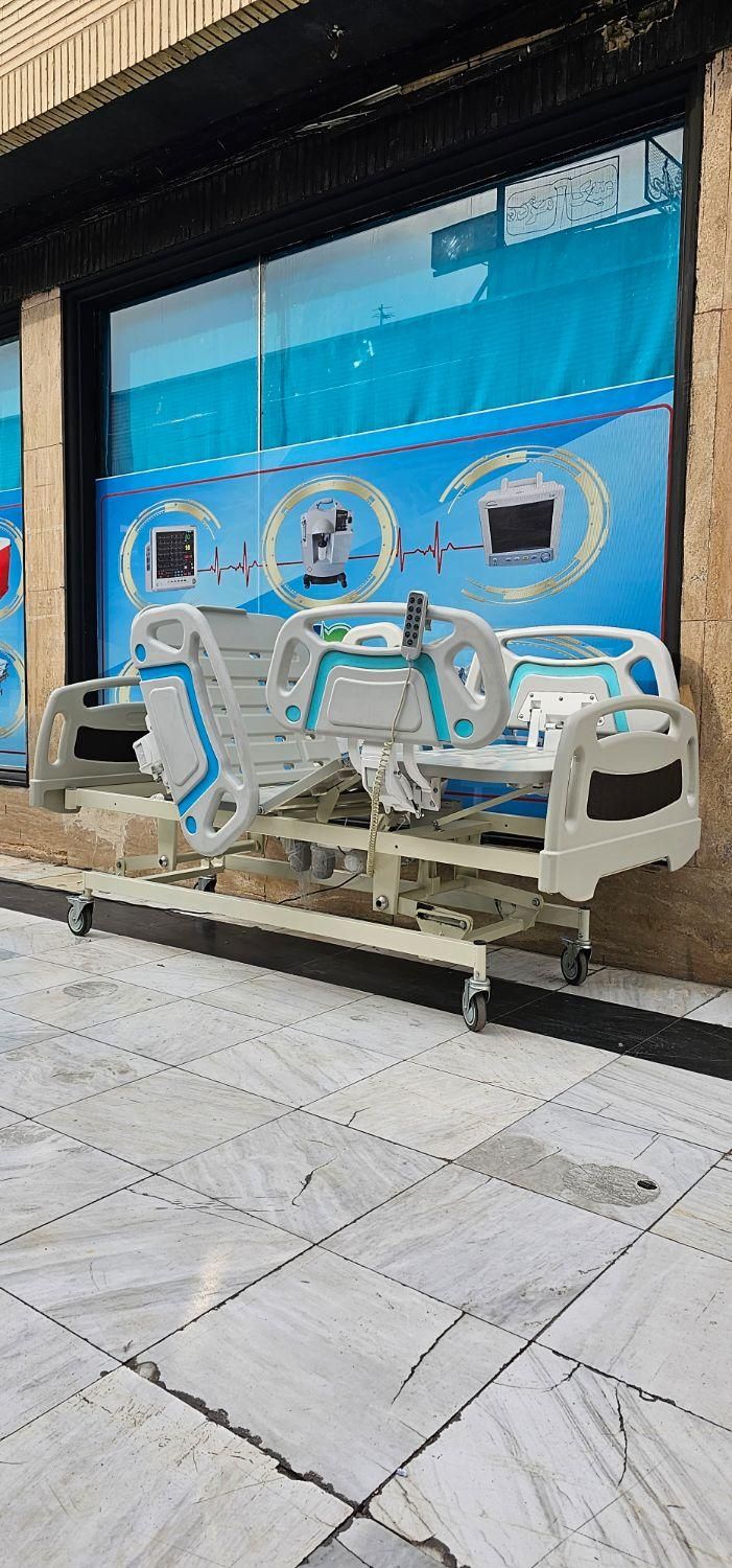 عرضه‌کننده  تخت*بیمار*برقی مدل بیمارستانی|آرایشی، بهداشتی، درمانی|کرج, باغستان|دیوار