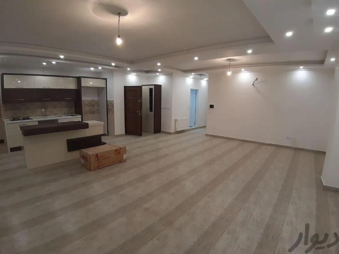 معلم ، چندقدمی میدان مادر/ ۱۴۵متر ۲پارکینگ/ خداداد|فروش آپارتمان|رشت, نیکمرام|دیوار