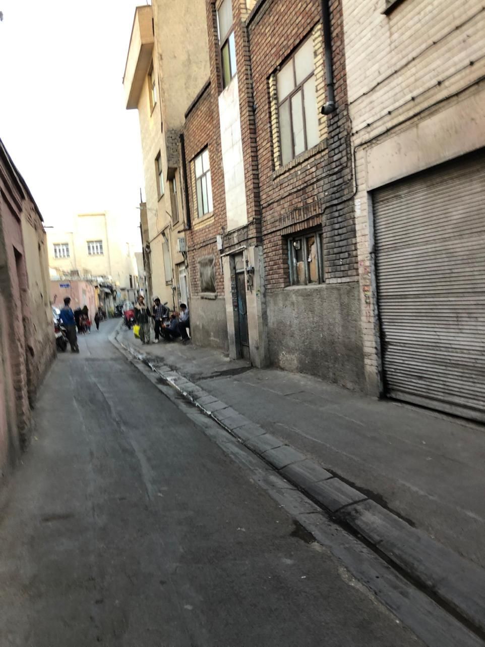 ملک کلنگی ۲۱۶ متر|فروش زمین و ملک کلنگی|تهران, امین حضور|دیوار