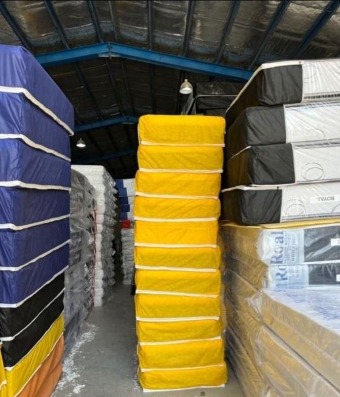 تشک رویال / طبی/ طبی فنری/ضمانت معتبر|تشک تختخواب|یزد, |دیوار