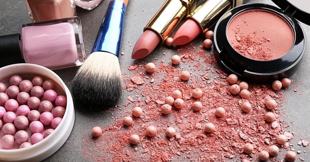 درخواست دستیار میکاپ|استخدام درمانی، زیبایی، بهداشتی|تهران, نیاوران|دیوار