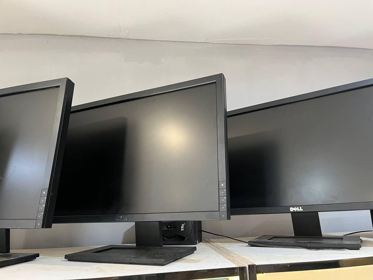 مانیتور LED استوک DELL کیفیت 22 و 23 اینچ|قطعات و لوازم جانبی رایانه|اصفهان, احمدآباد|دیوار