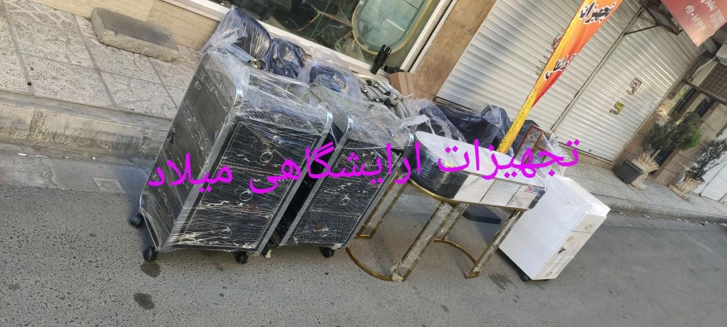 پارتیشن میزناخن سرشور پاف ترولی قفلدار تخت مژه |آرایشگاه و سالن‌های زیبایی|کرج, گلشهر|دیوار