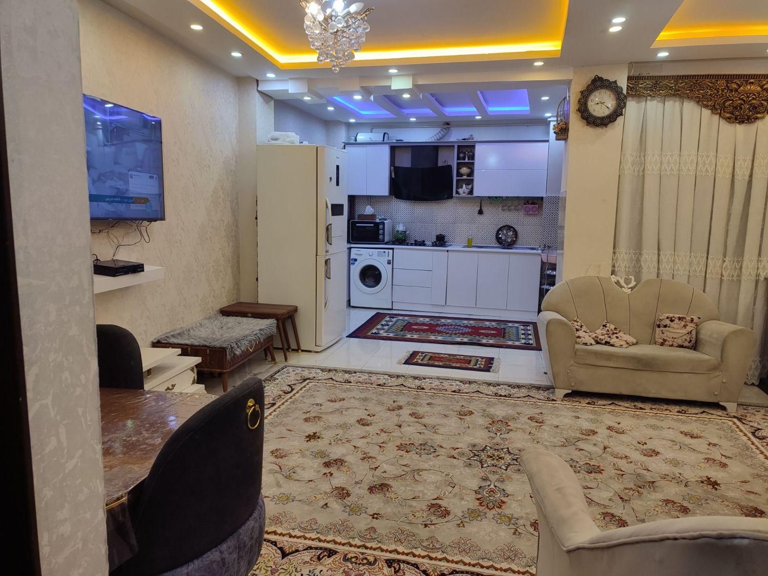 آپارتمان حمیدیان جمهوری دوم/باپارکینگ|فروش آپارتمان|رشت, حمیدیان|دیوار