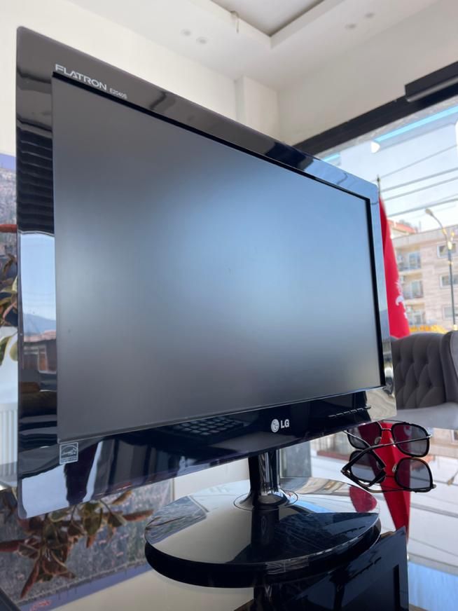 مانیتور led برند LG  سالم  مدل flatron e2040s|رایانه رومیزی|سلمان‌شهر, |دیوار