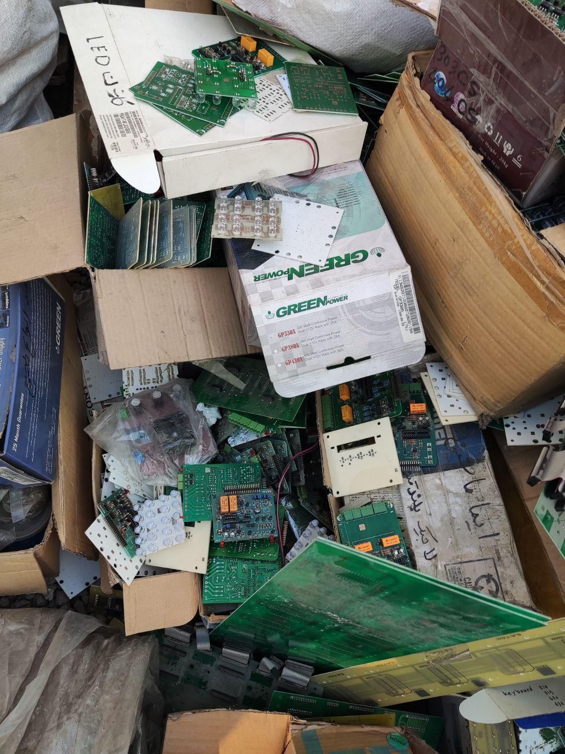 خرید کاغذ باطله کتاب روزنامه آهن ضایعات آلومینیوم|عمدهفروشی|تهران, فلسطین (میدان انقلاب)|دیوار