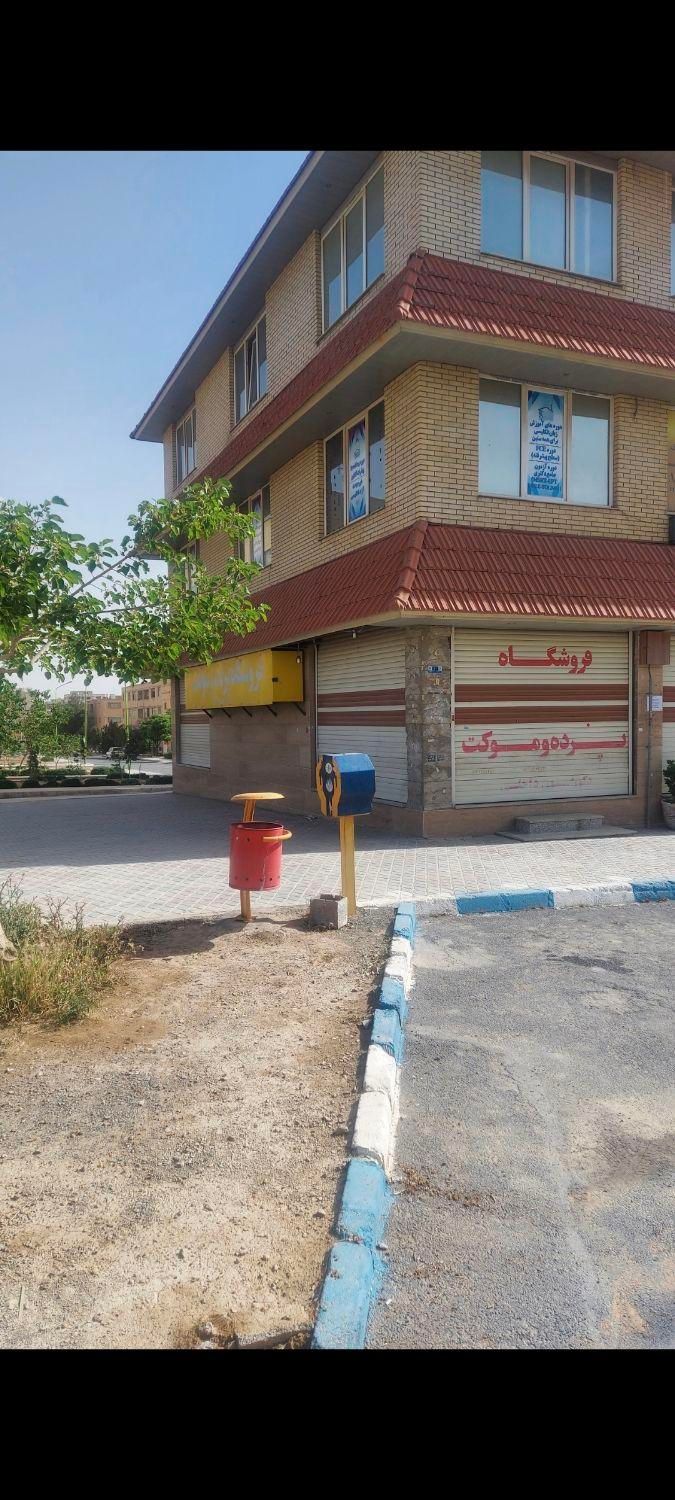 فروش مغازه ۷۴ متری بر بلوار ولیعصر روبروی عمران|فروش مغازه و غرفه|فولادشهر, B7|دیوار