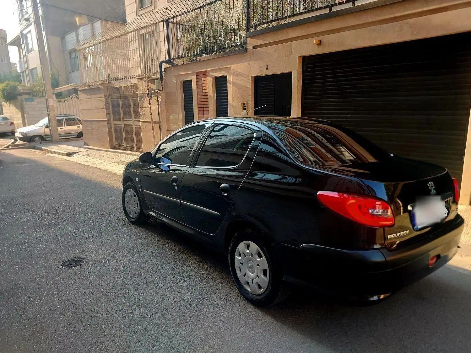 پژو ۲۰۶ تیپ ۵ sd مدل ۱۳۸۸ بی رنگ مشابه صفر|خودرو سواری و وانت|تهران, خانی آباد نو جنوبی|دیوار