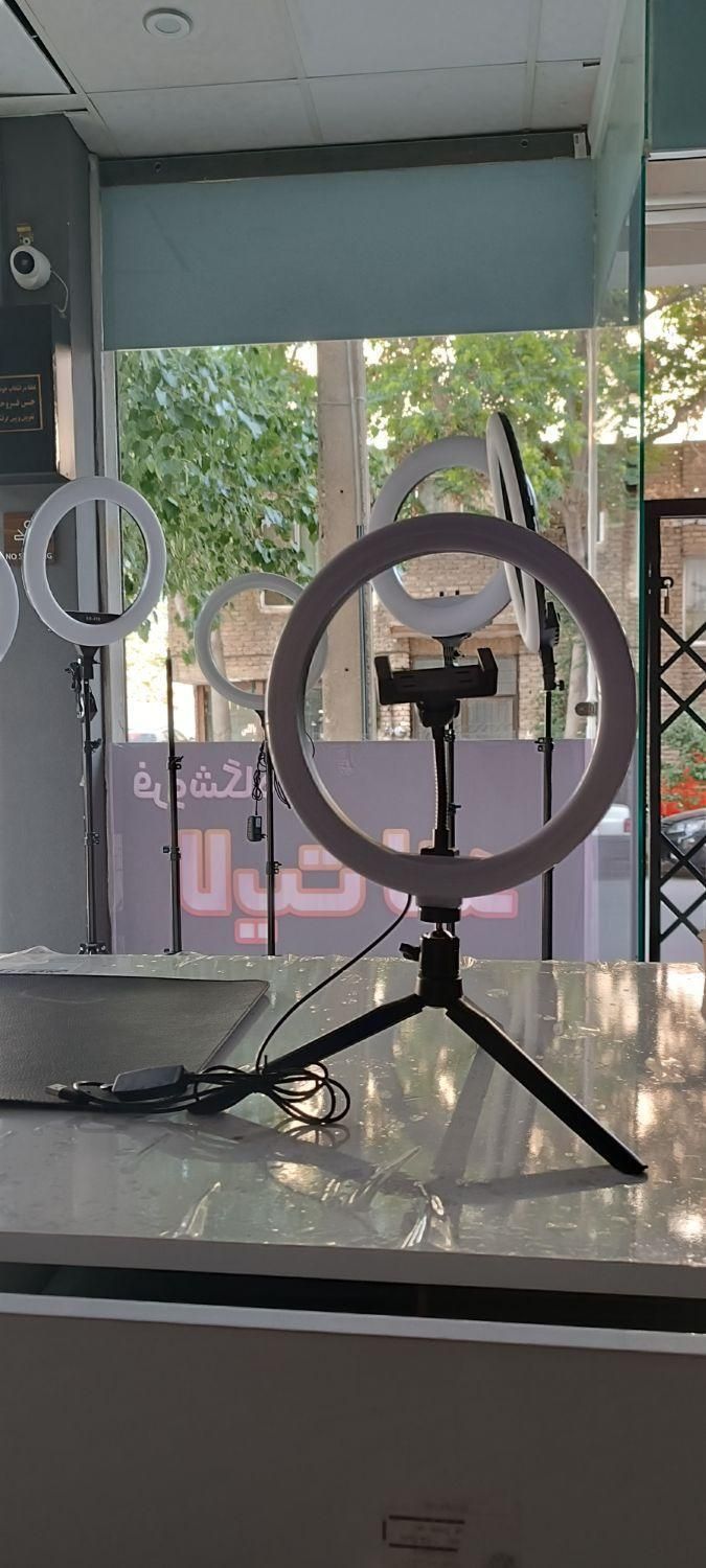 رینگ لایت قطر۲۶ پایه رومیزی|دوربین عکاسی و فیلمبرداری|مشهد, وکیلآباد|دیوار