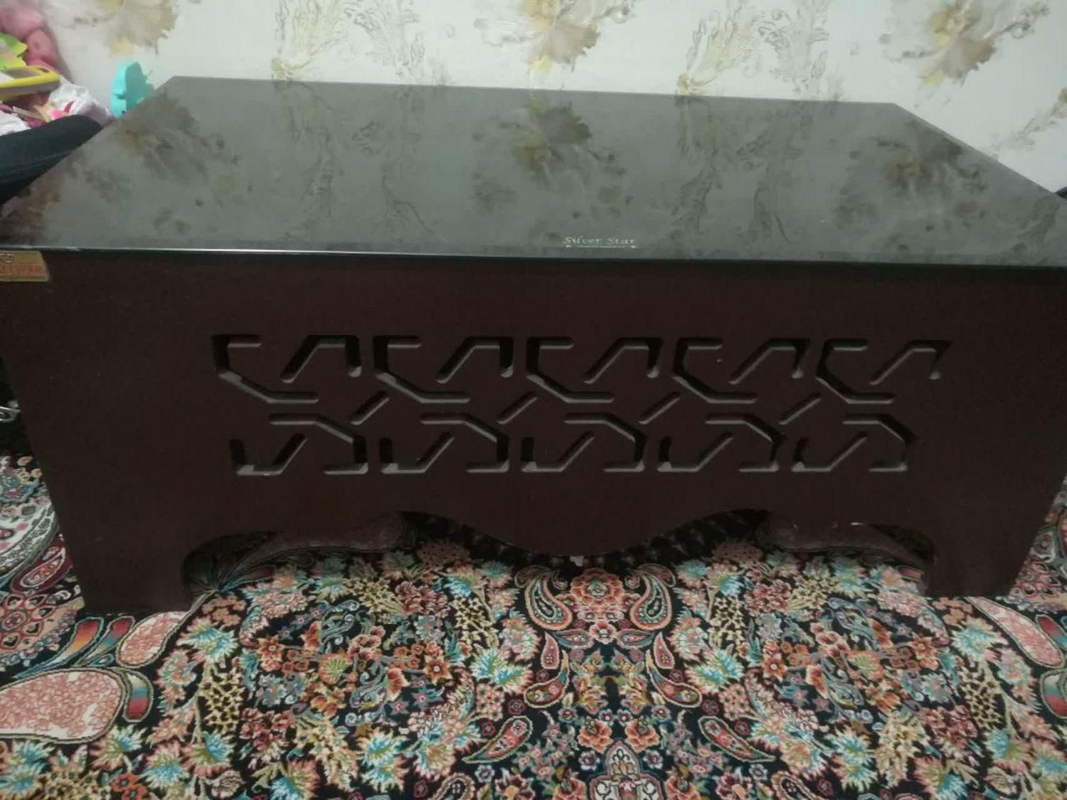 جلومبلی چهارتیکه کاملا سالم|مبلمان خانگی و میز عسلی|ابهر, |دیوار