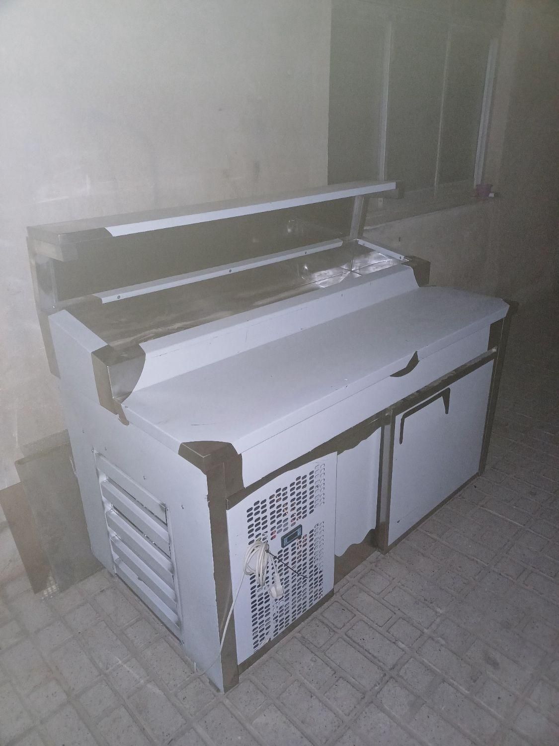 چلمو فر مین وا کانتر زیر سرد استی ساندویچی کن پیک|کافی‌شاپ و رستوران|اردبیل, |دیوار