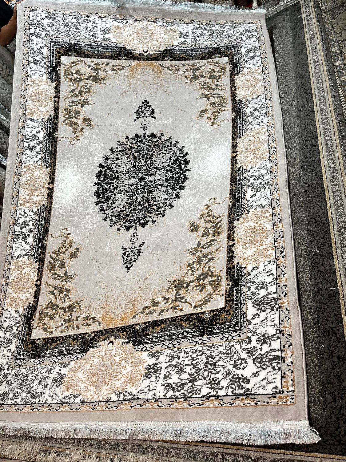 فرش شیش متری و نه متری کد۱۲۰۵|فرش|تهران, شمیران‌نو|دیوار