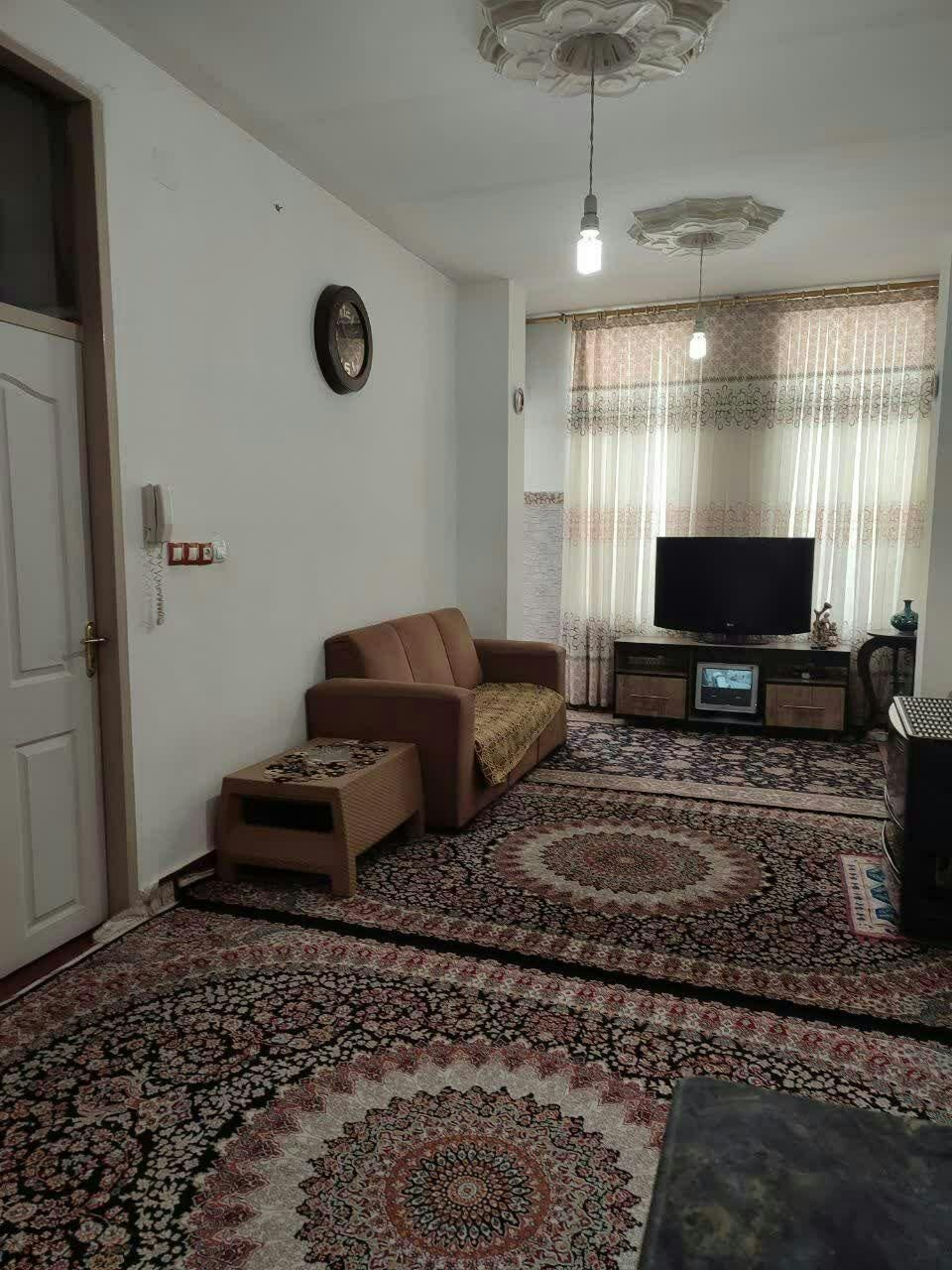 اجاره سوئیت تمیز ومرتب در مکانی امن|اجارهٔ کوتاهمدت آپارتمان و سوئیت|کرمانشاه, |دیوار