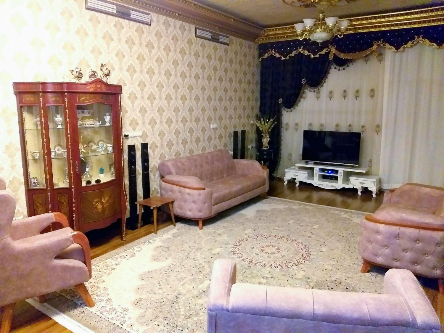 سوئیت مبله دربست*صفائیه*میدان ابوذر*شیک*مرکز شهر|اجارهٔ کوتاه‌مدت آپارتمان و سوئیت|یزد, |دیوار