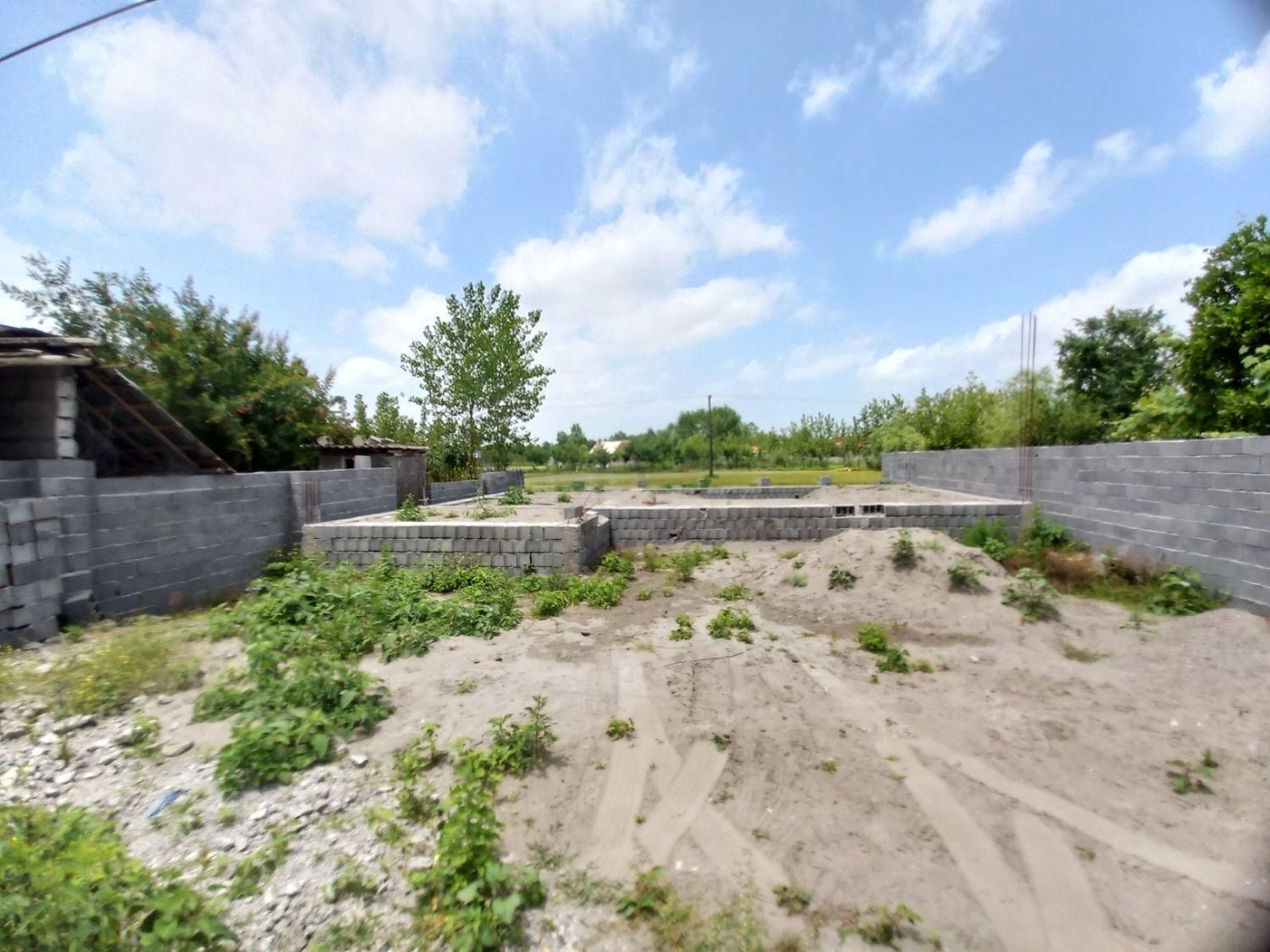 بنای نیمه کاره تا کف کرسی ۲۱۲ متر لشت نشا/زیباکنار|فروش زمین و ملک کلنگی|لشت نشا, |دیوار