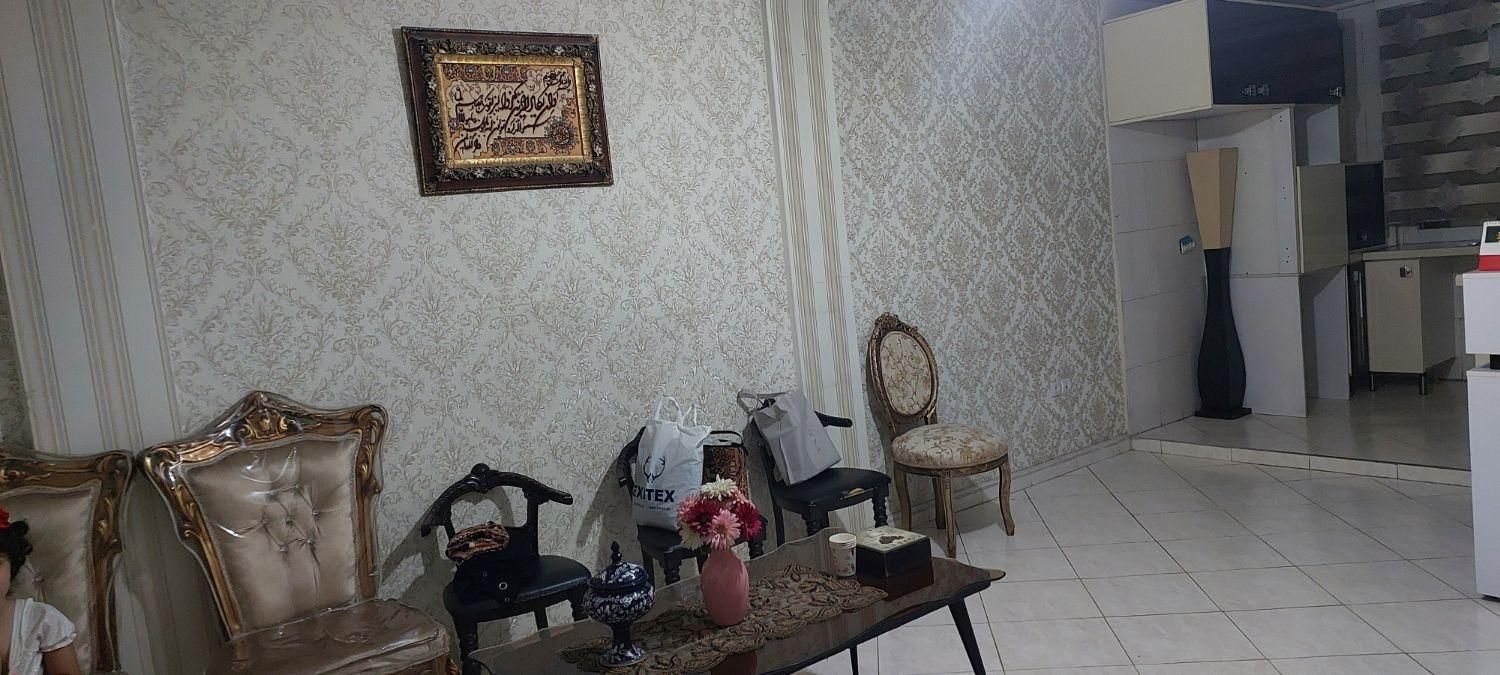اجاره آپارتمان ۶۰ متری ابوریحان|اجارهٔ آپارتمان|تهران, فلسطین (میدان انقلاب)|دیوار