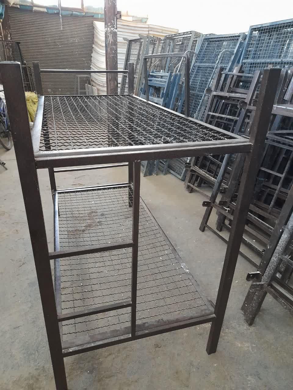تخت سربازی|تخت و سرویس خواب|گلستان (تهران), |دیوار