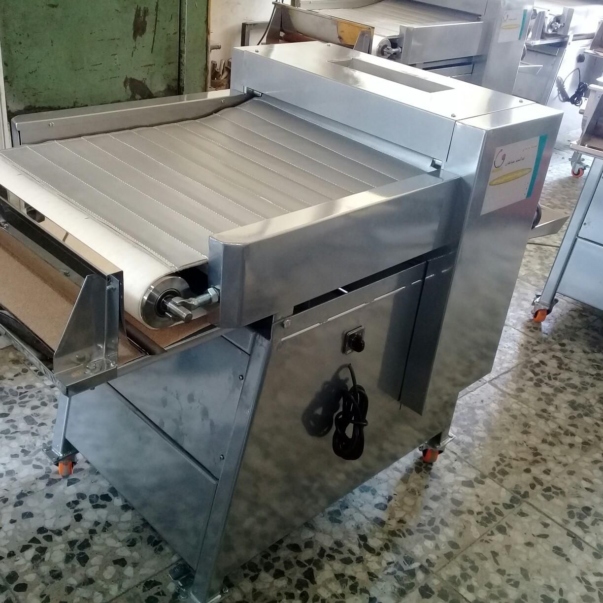 رول کن فانتزی فر قنادی و فانتزی میکسر قنادی فانتزی|خدمات پیشه و مهارت|اصفهان, جنیران (لادان)|دیوار