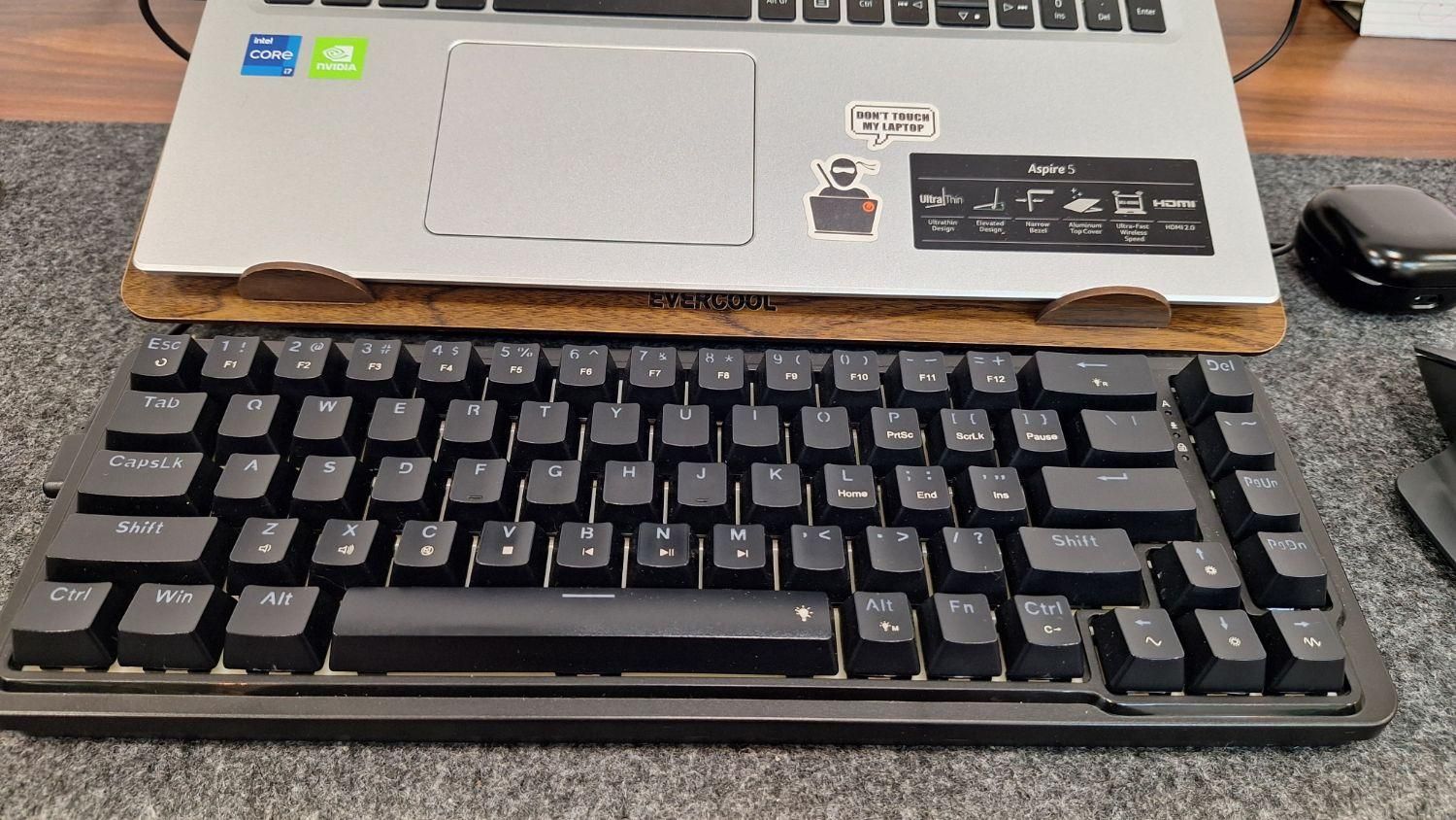 کیبورد مکانیکال Logitech K709 با سوییچ خاکستری|قطعات و لوازم جانبی رایانه|تهران, توحید|دیوار
