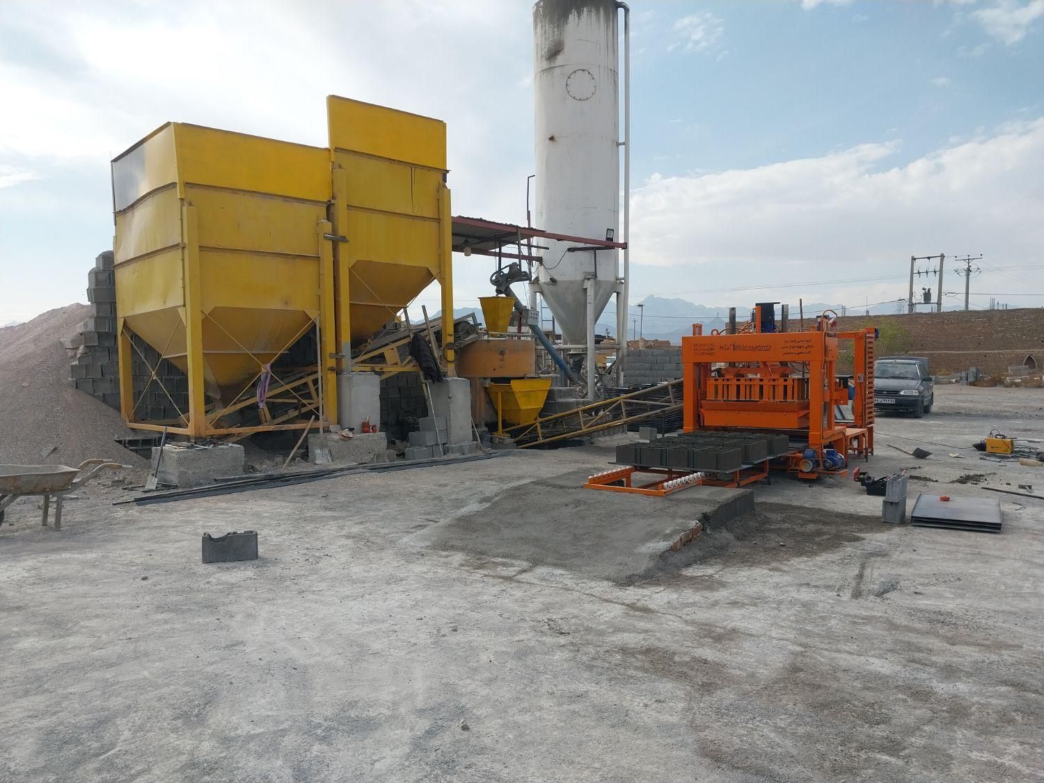 بدون نیاز به باند بلوک زن با۵عددسینی نیمه وتمام|ماشینآلات صنعتی|بجنورد, |دیوار